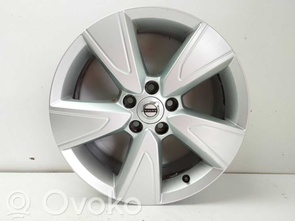 Volvo XC40 Llanta de aleación R18 