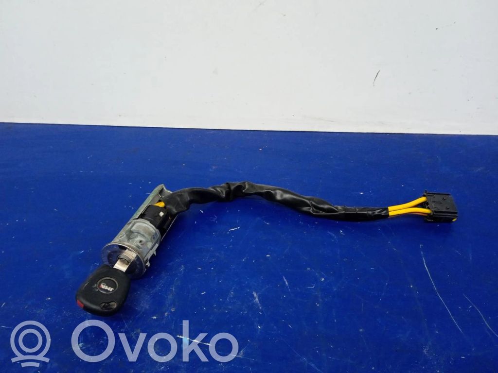 Renault Twingo I Ignition lock 