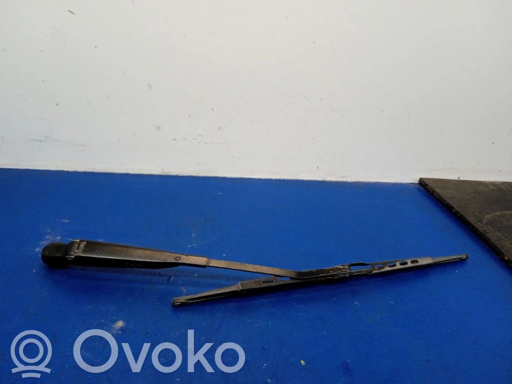 Renault Kangoo I Rear wiper blade arm 