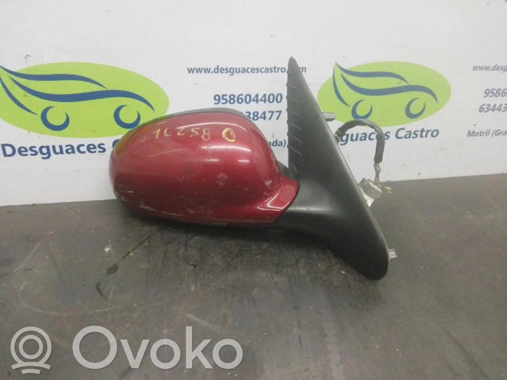 Peugeot 406 Front door electric wing mirror 