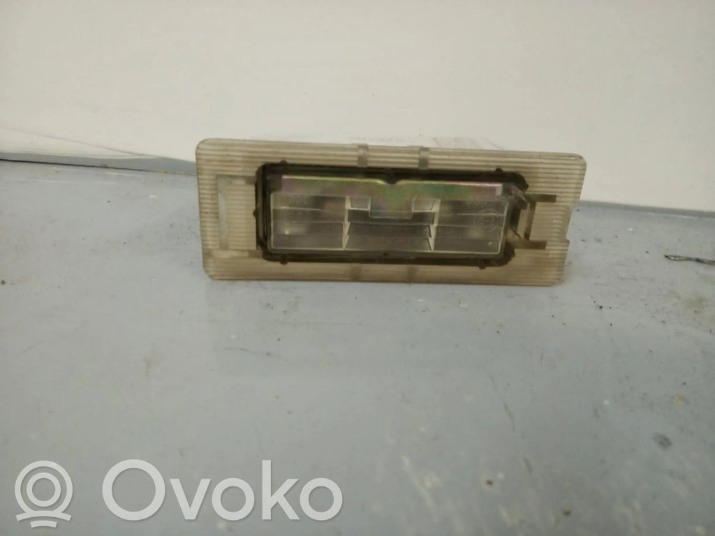 Renault Clio I Kennzeichenbeleuchtung 