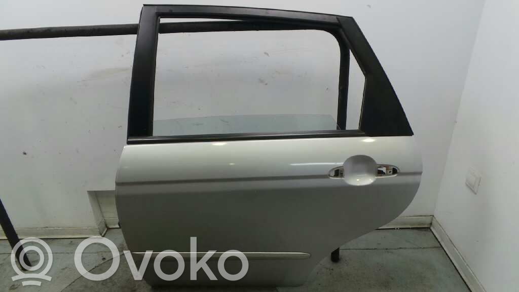KIA Cerato Puerta trasera 