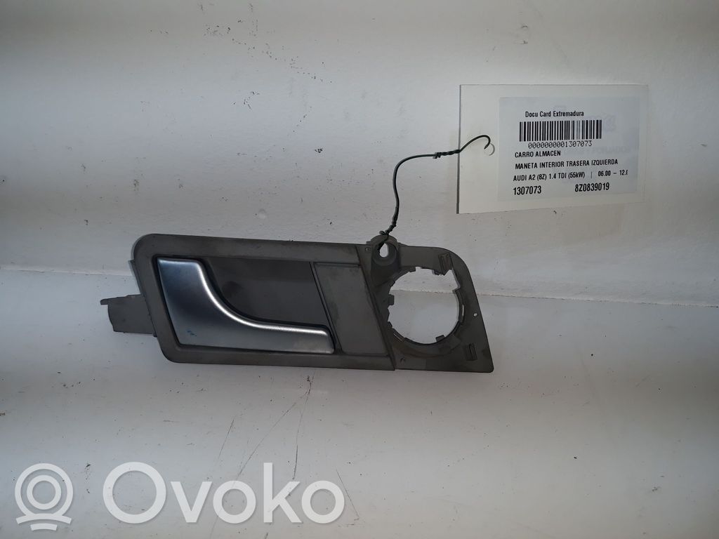 Manecilla interna puerta trasera   8Z0839019CE82,8Z0839019