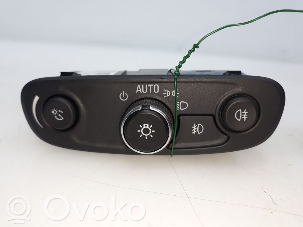 Opel Mokka X Interruptor de control del panel de luces 