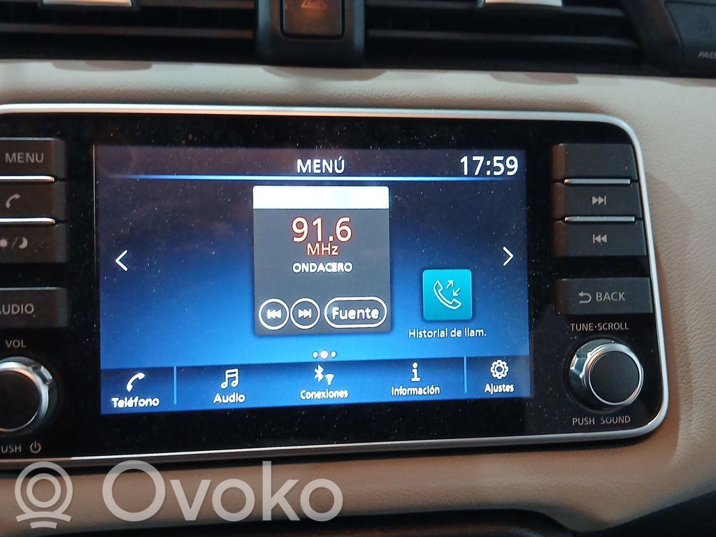 Nissan Micra C+C Wyświetlacz Head Up 