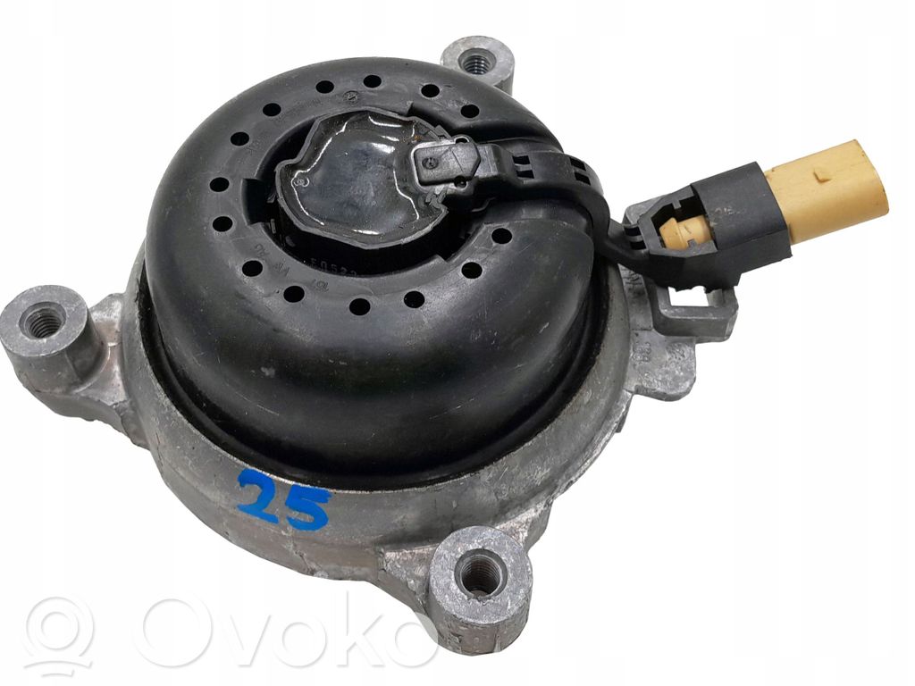 Engine mount bracket   4M0399152Q