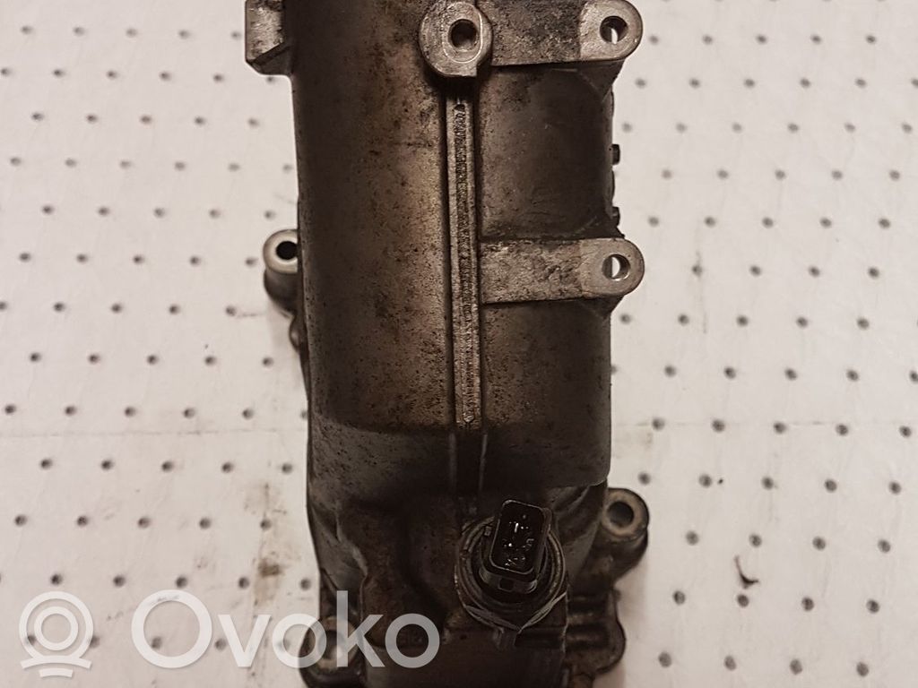 BMW 3 E92 E93 Dzinēja eļļas radiators 