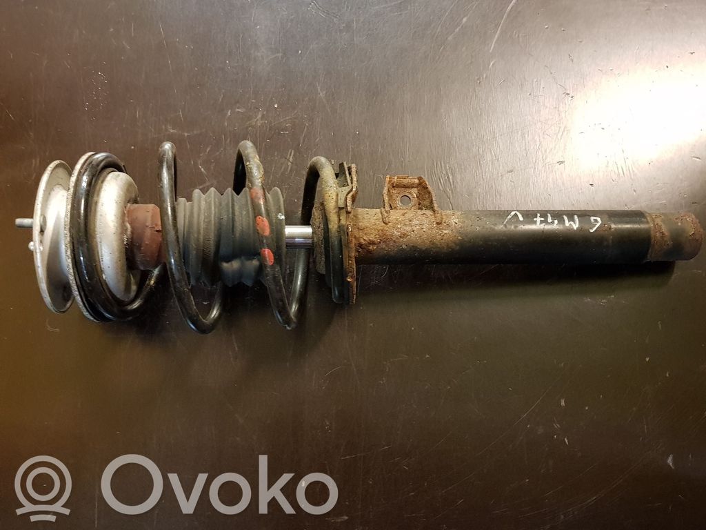 BMW 3 E46 Priekšpusē amortizators 