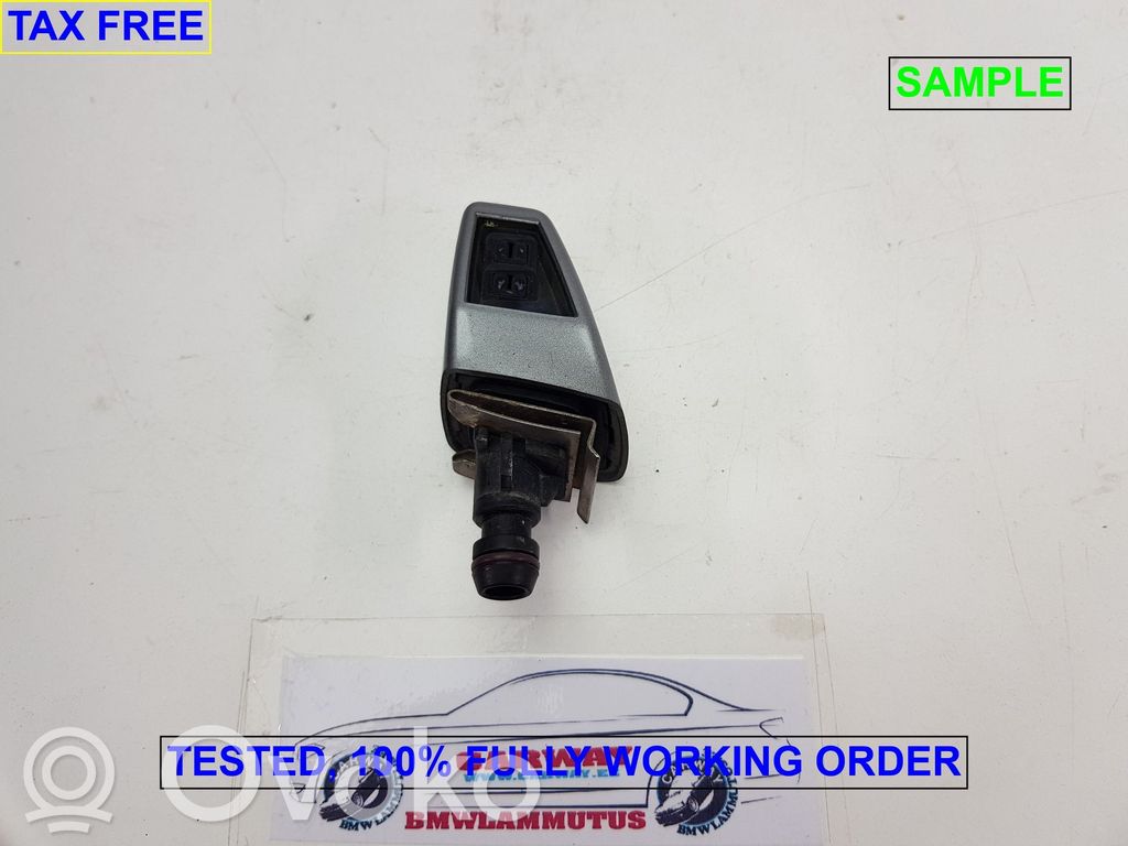 BMW X3 E83 Headlight washer spray nozzle 