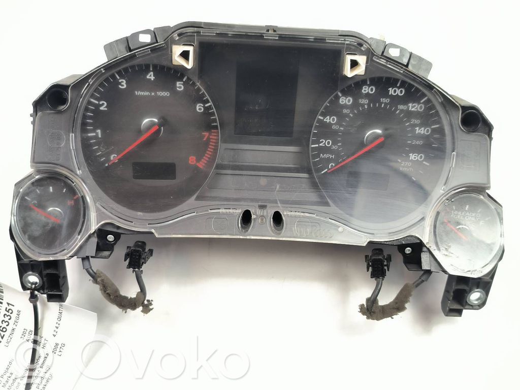 Audi A8 S8 D3 4E Speedometer (instrument cluster) 