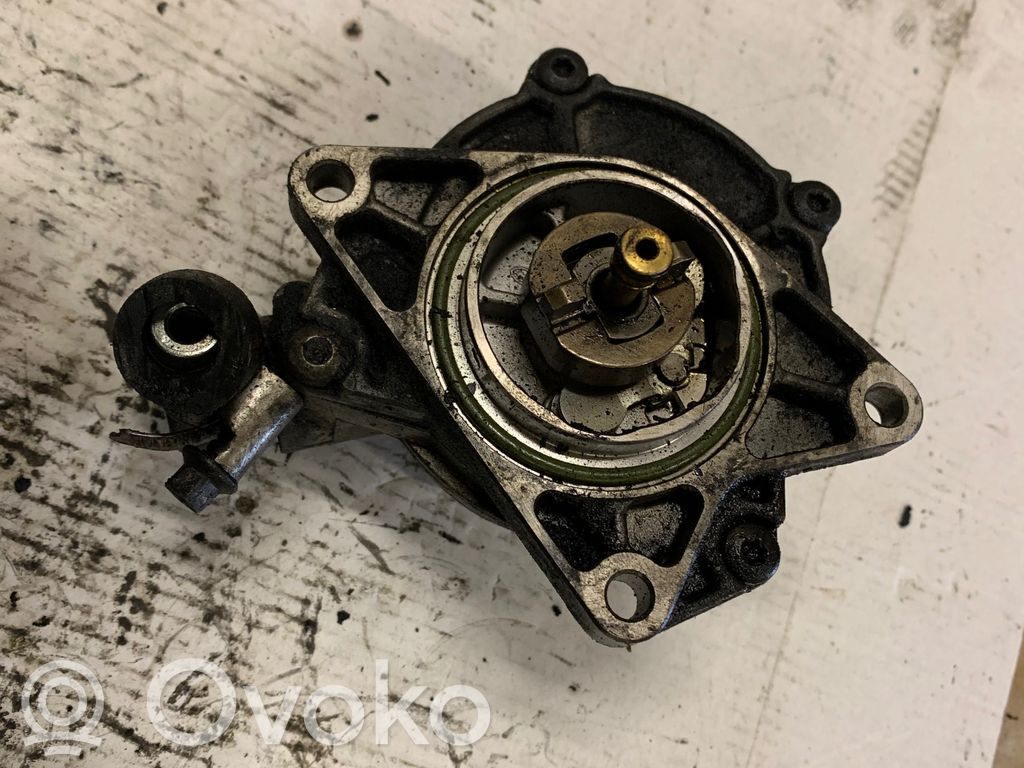Audi A6 S6 C5 4B Bomba de vacío 