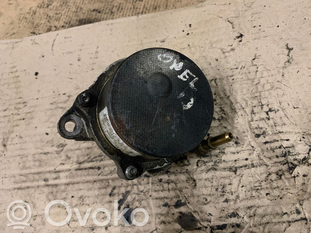 Opel Corsa D Alipainepumppu 