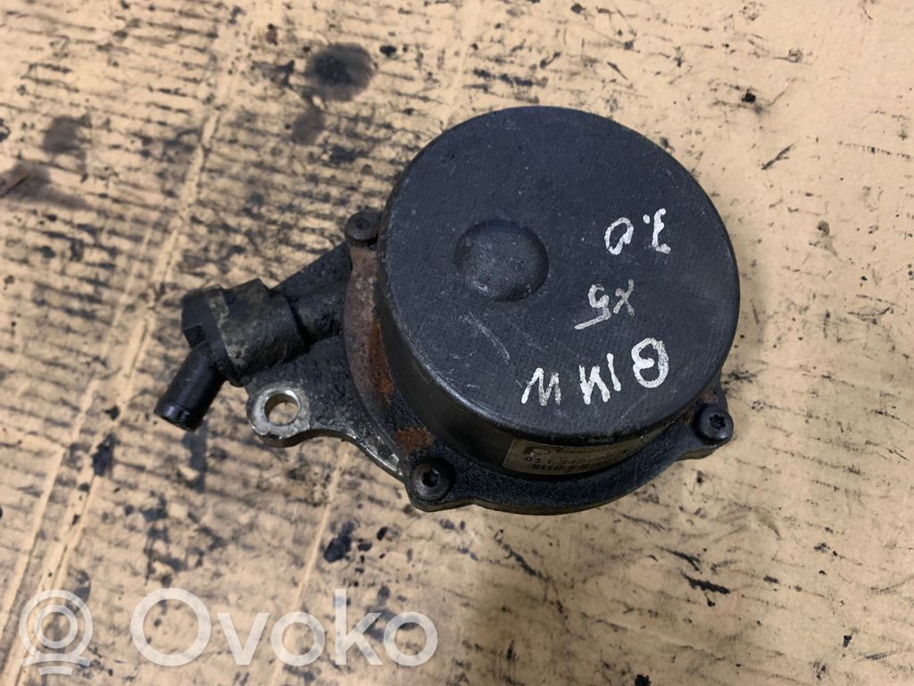 BMW X5 E53 Vacuum pump 