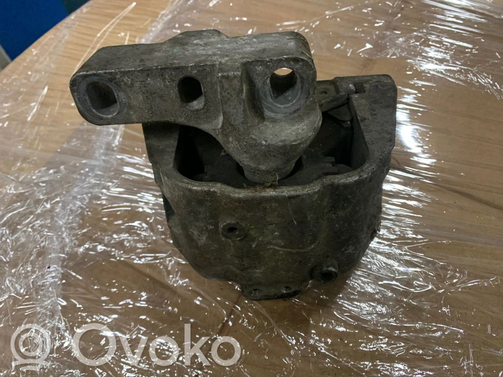 Skoda Octavia Mk1 (1U) Engine mount bracket 