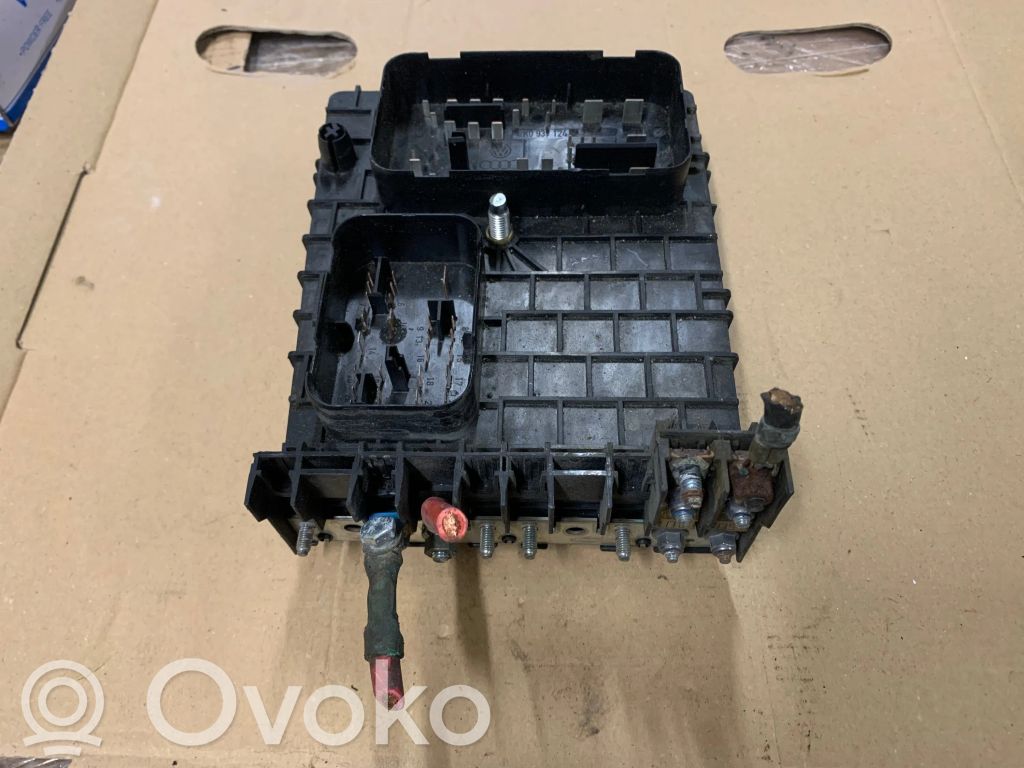 Volkswagen Golf V Drošinātāju bloks 