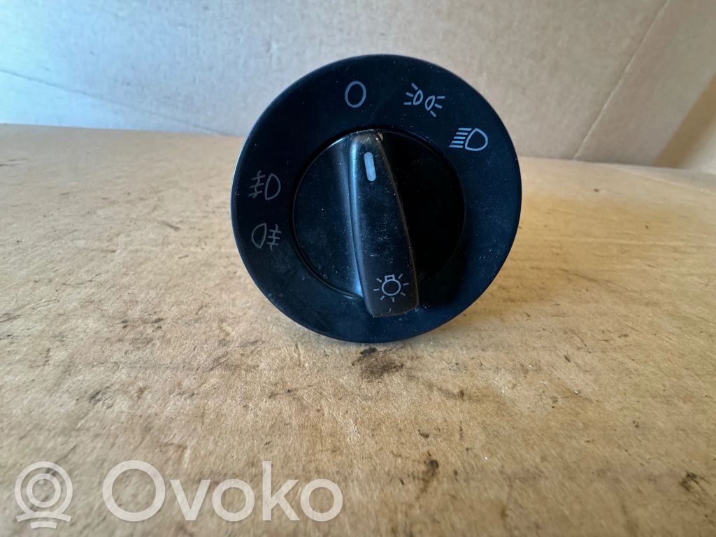 Skoda Superb B5 (3U) Light switch 