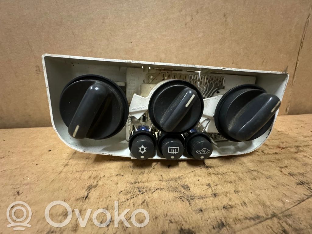 Opel Meriva A Panel klimatyzacji 
