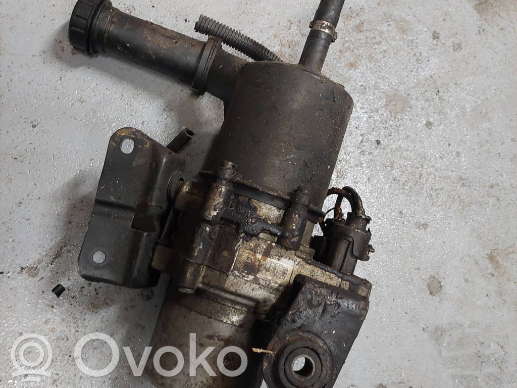 Citroen C4 I Pompa wspomagania 