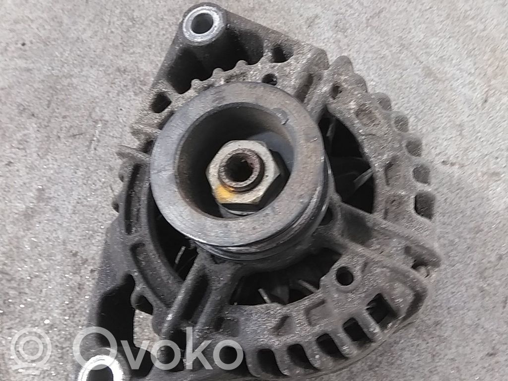 Opel Corsa D Alternador 