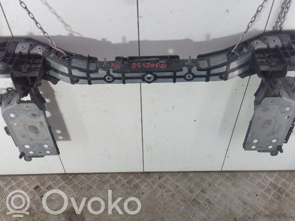 Renault Megane E-Tech Radiatorių panelė 