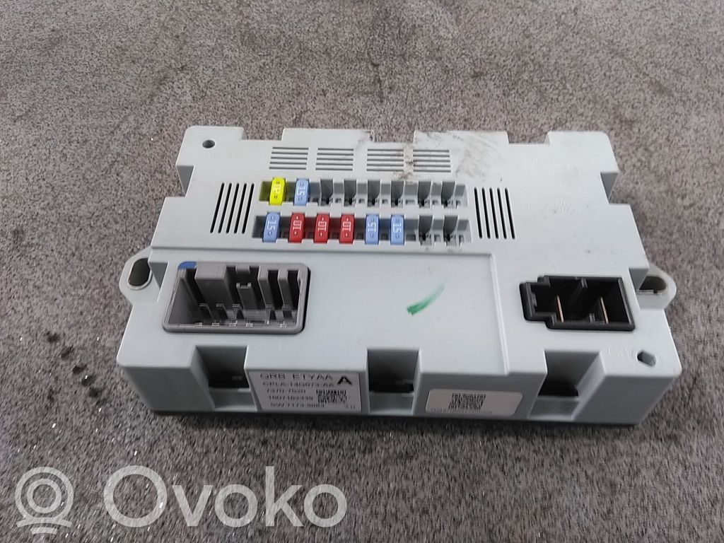 Módulo de fusible   CPLA14Q073AA,C2D23644,CPLA14Q073AA