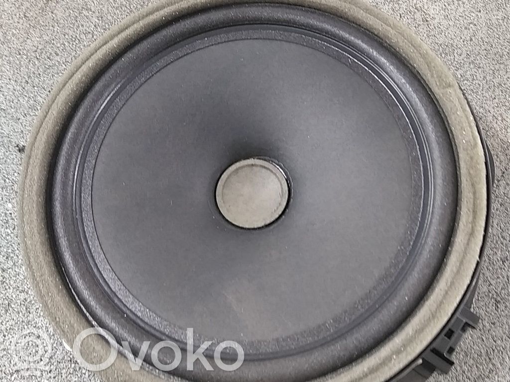 Jaguar XE Etuoven kaiutin 