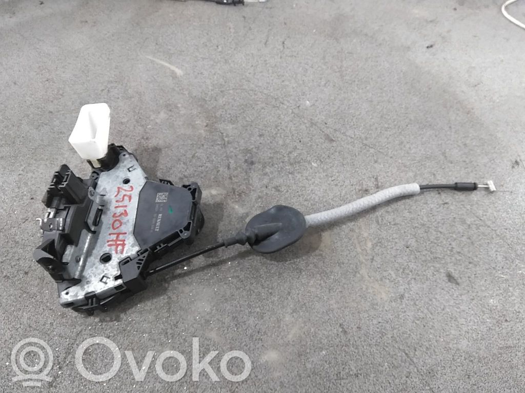 Renault Megane E-Tech Centrinio užrakto varikliukas 