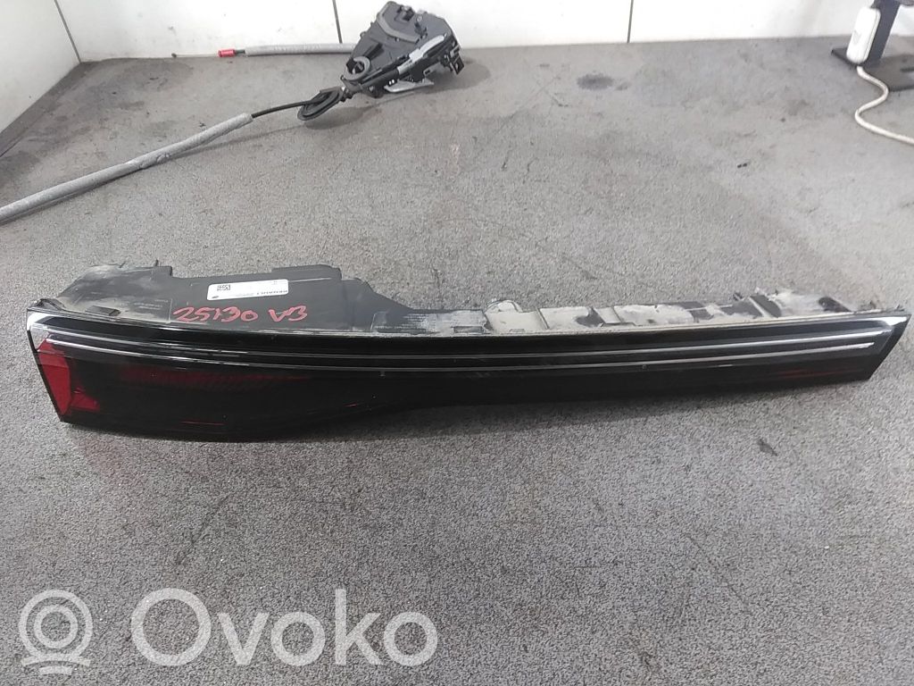 Renault Megane E-Tech Rear tail light bulb 