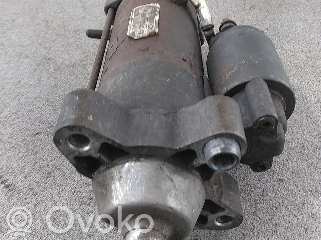 Käynnistysmoottori   6G9N11000FA