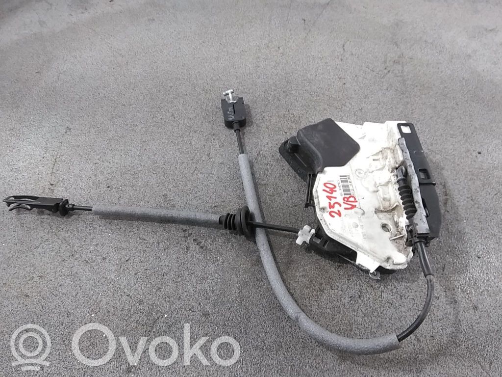 Volkswagen Polo V 6R Silniczek / Siłownik zamka centralnego 
