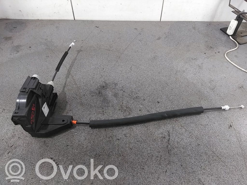 Jaguar XE Motor de bloqueo de puertas 