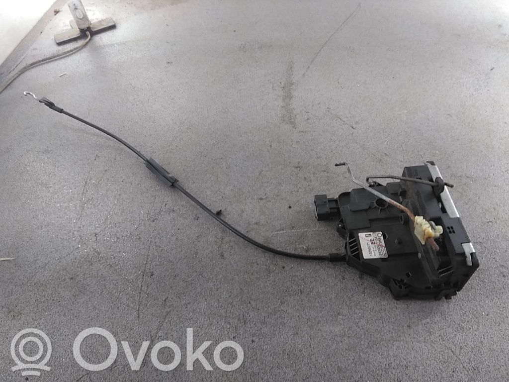 Opel Corsa D Motor de bloqueo de puertas 