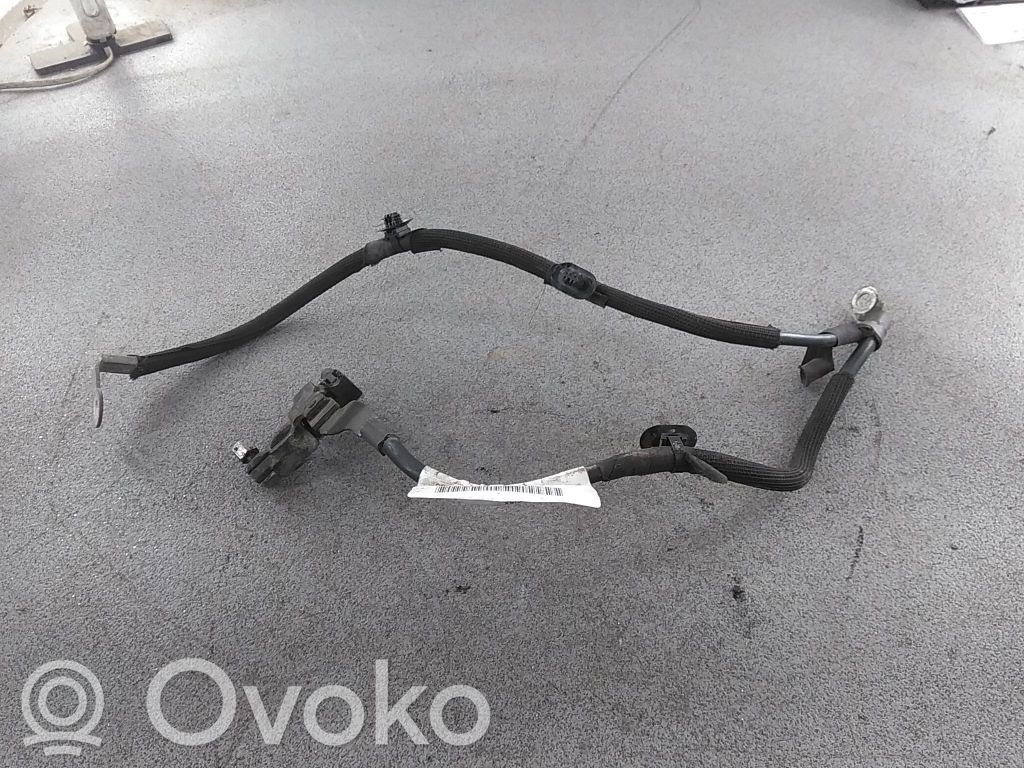 Peugeot 208 I Battery relay fuse 
