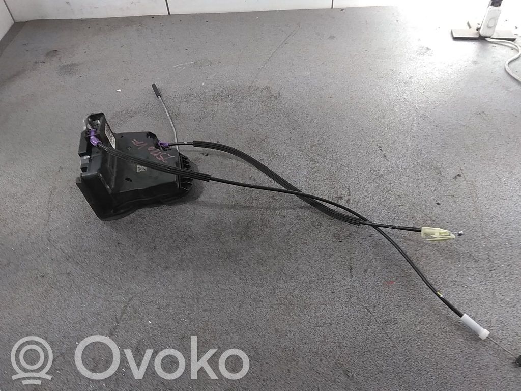 Opel Insignia B Central locking motor 