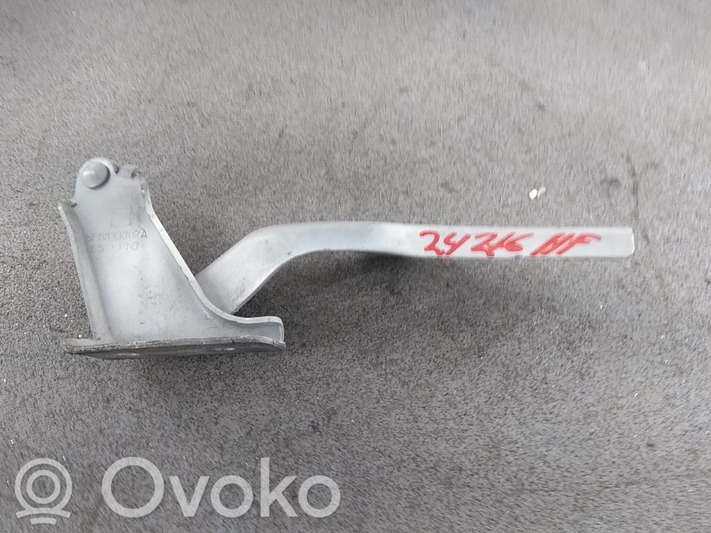 Seat Leon (5F) Konepellin saranat 
