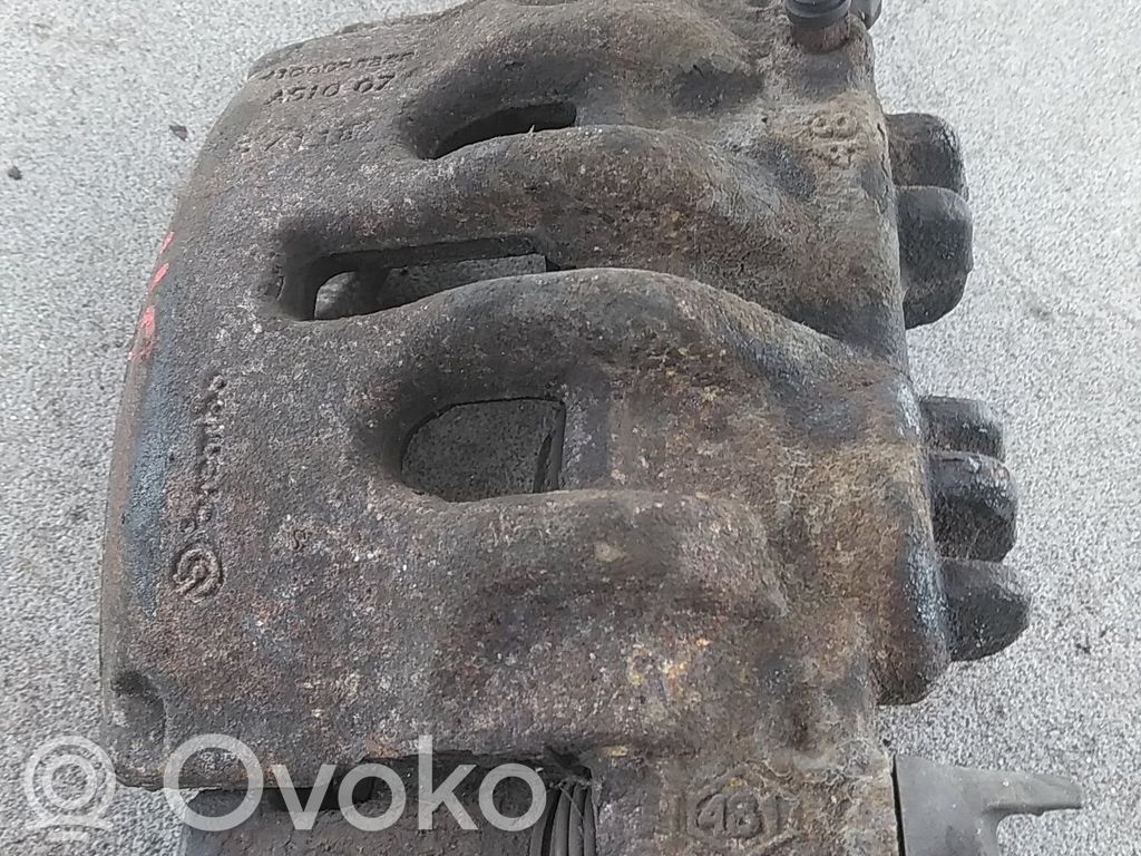 Opel Movano B Zacisk hamulcowy przedni 