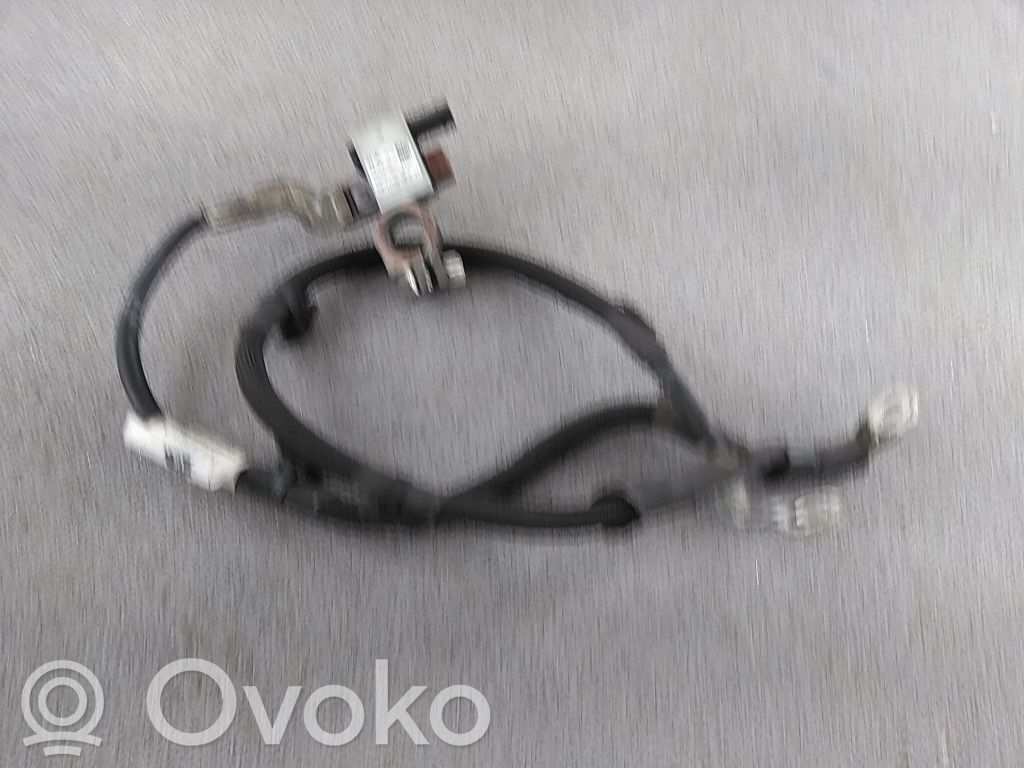Peugeot 208 I Battery relay fuse 