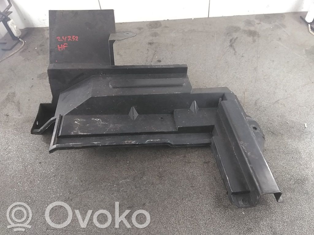 Nissan Note (E11) Conducto/guía del intercooler 