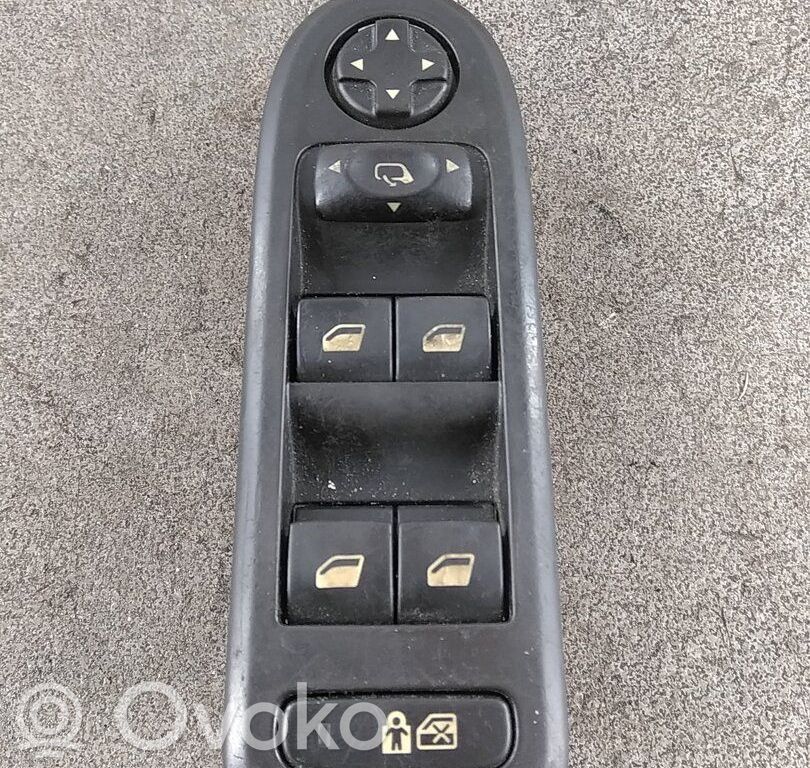 Citroen C5 Electric window control switch 