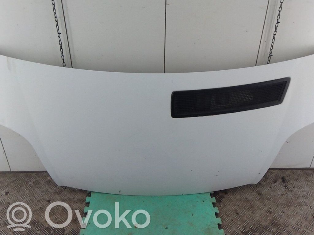 Opel Vivaro Konepelti 