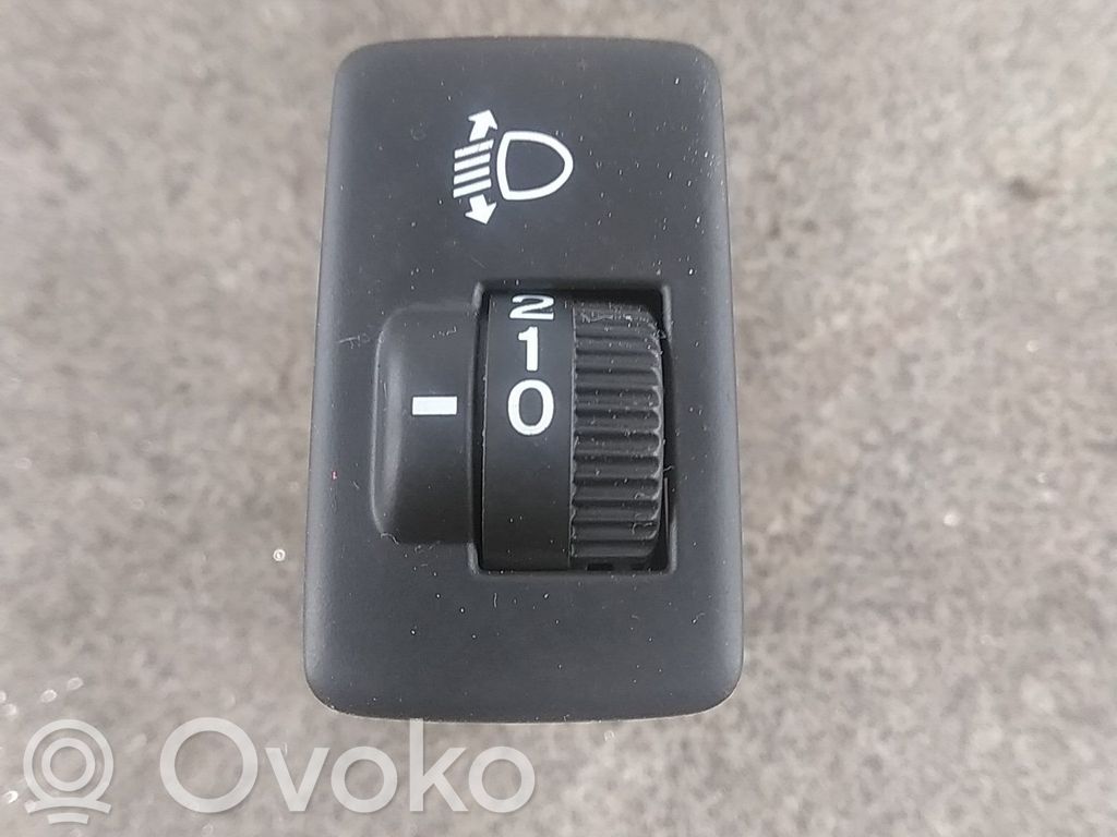Headlight level height control switch