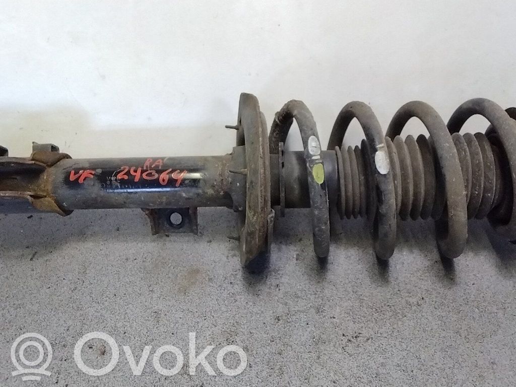 Hyundai ix35 Ansamblu amortizor cu arc față 
