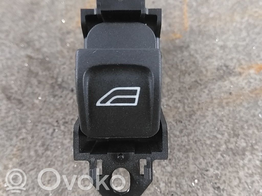 Volvo V70 Interruttore di controllo dell’alzacristalli elettrico 