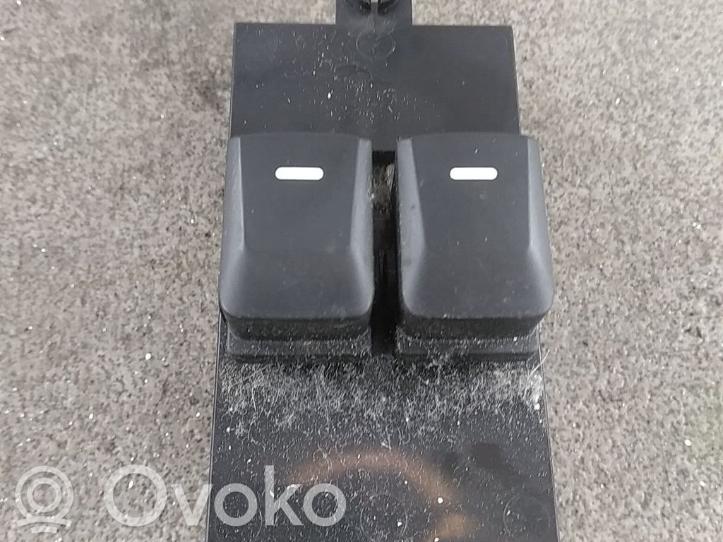 Przyciski szyb   935701Y000,935701Y000