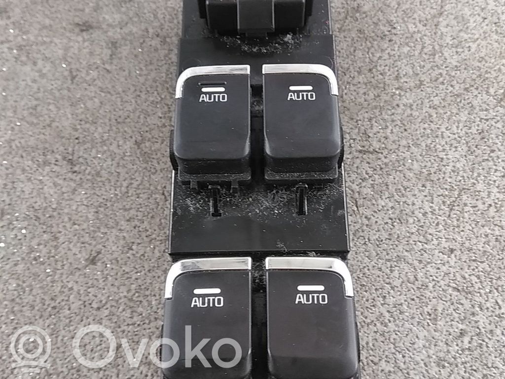 Elektrisko logu slēdzis   93570A2200WK