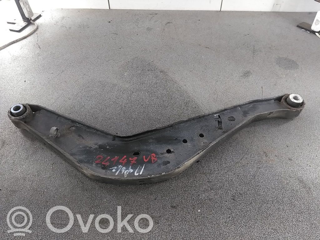 Opel Insignia B Рычаг 