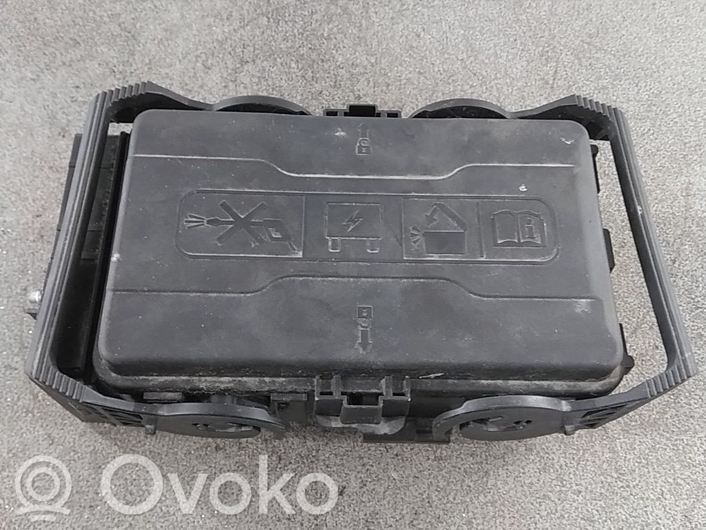 Opel Insignia B Modulo fusibile 