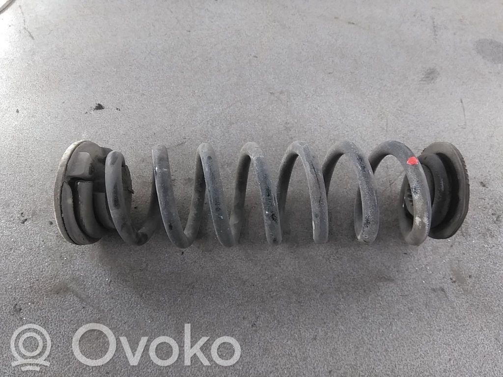 Opel Insignia B Sprężyna tylna 