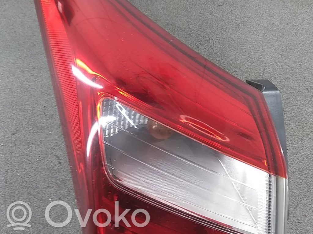 Hyundai i30 Takavalon polttimo 