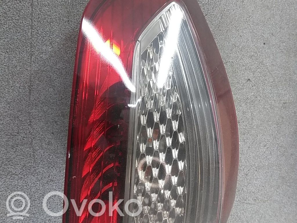 Ford Mondeo MK IV Takavalon polttimo 